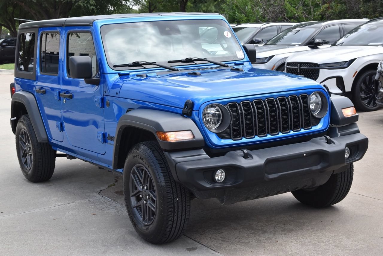 Used 2024 Jeep Wrangler Unlimited Sport AWD/4WD image 4