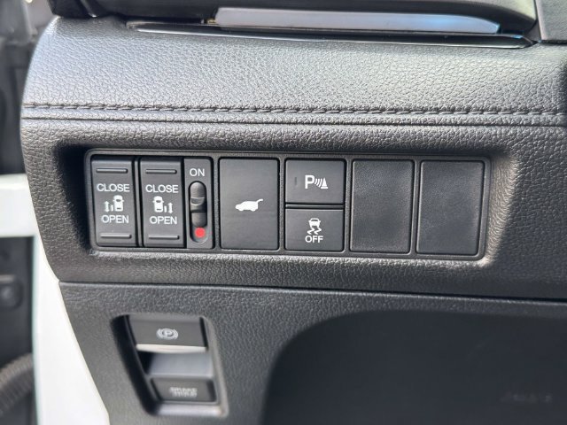 Used 2025 Honda Odyssey Touring image 27