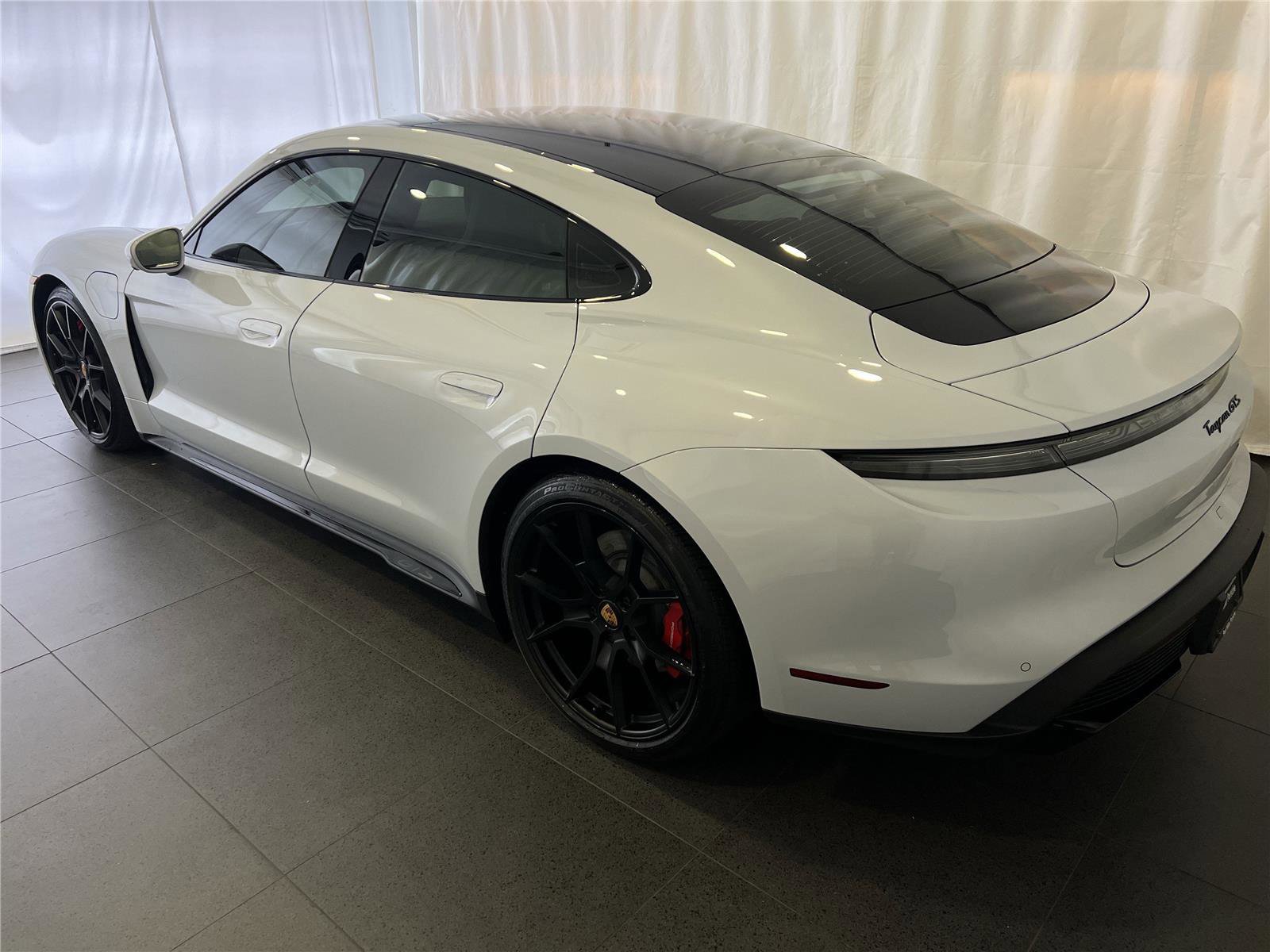 Certified 2023 Porsche Taycan GTS image 3