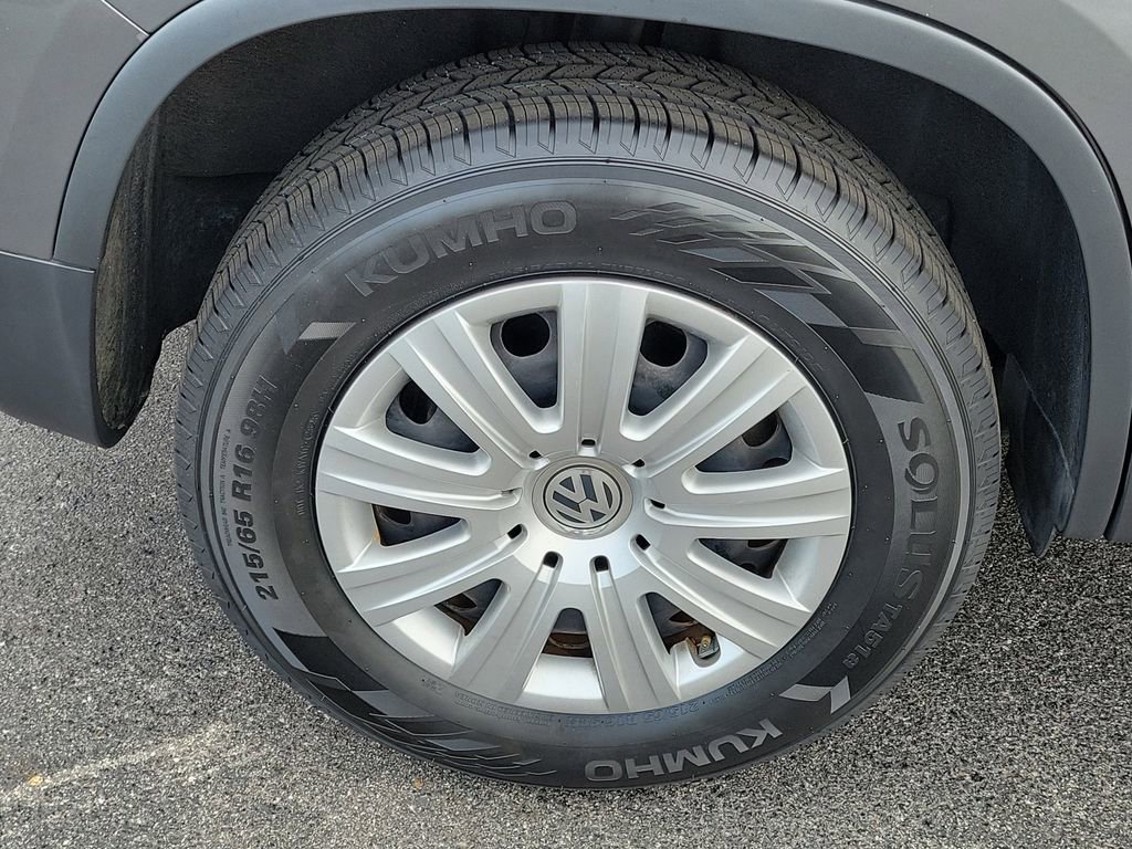 Used 2018 Volkswagen Tiguan Limited FWD image 7