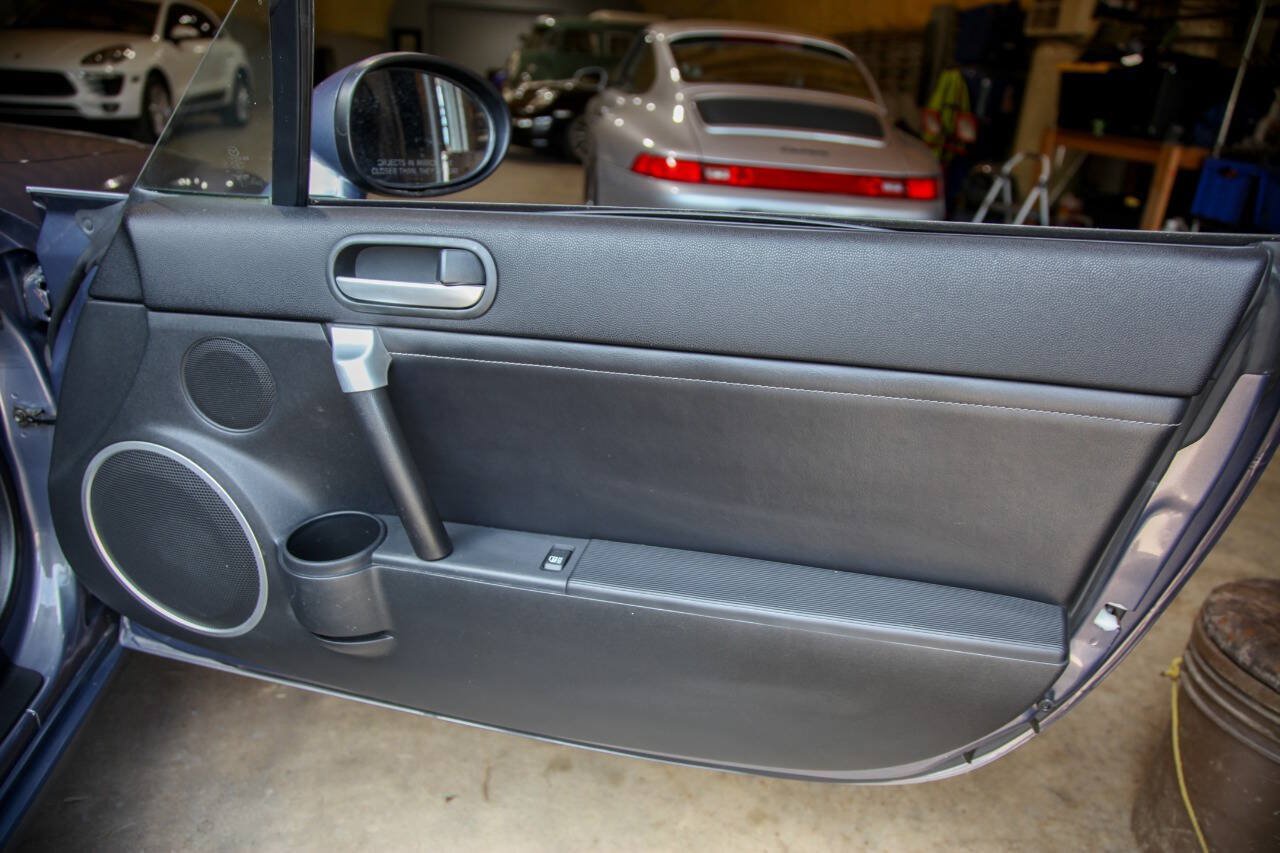 Used 2006 MAZDA MX-5 Miata Grand Touring w/ Premium Pkg RWD image 47