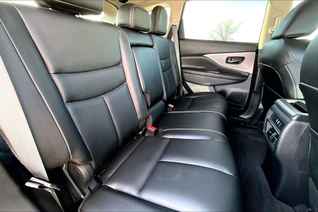 Used 2024 Nissan Murano SV w/ SV Midnight Edition Package image 25