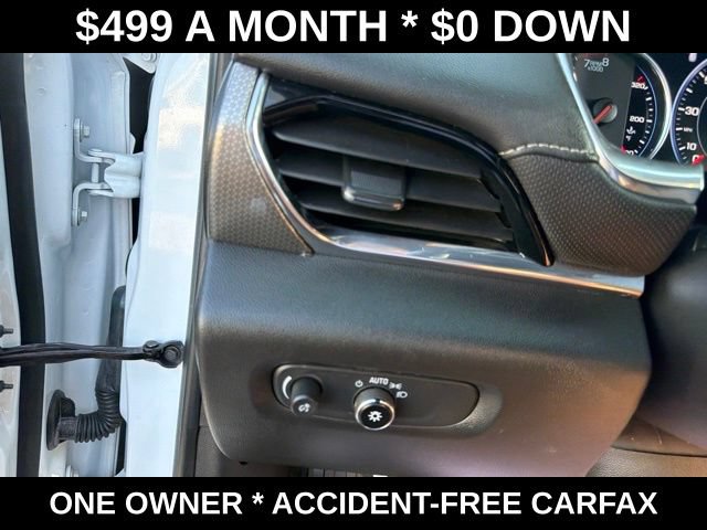Used 2023 Chevrolet Traverse Premier w/ Redline Edition FWD image 16