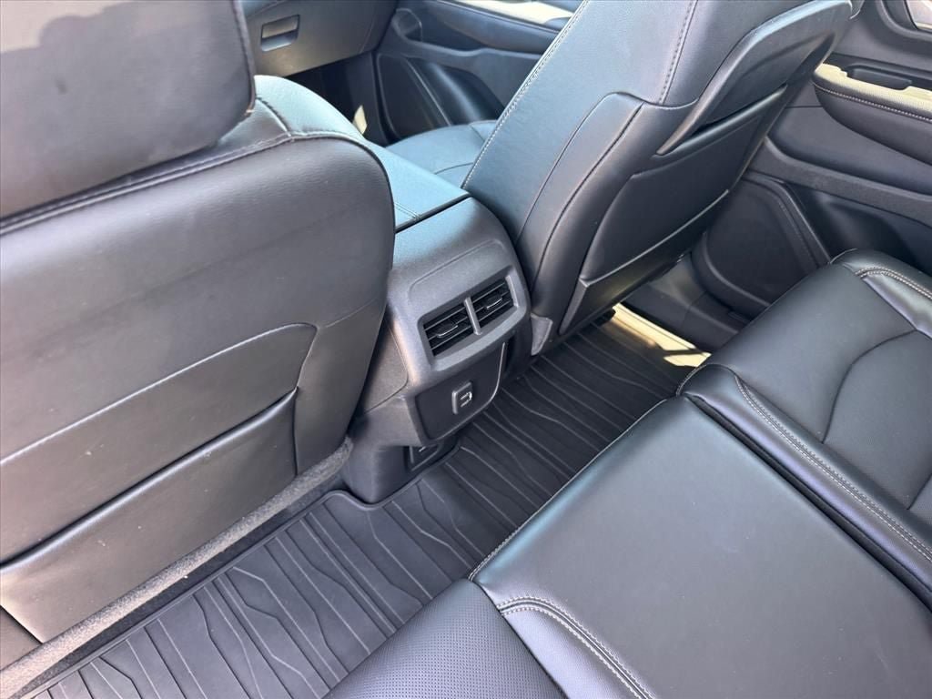 Used 2020 GMC Terrain SLT w/ Preferred Package AWD/4WD image 12