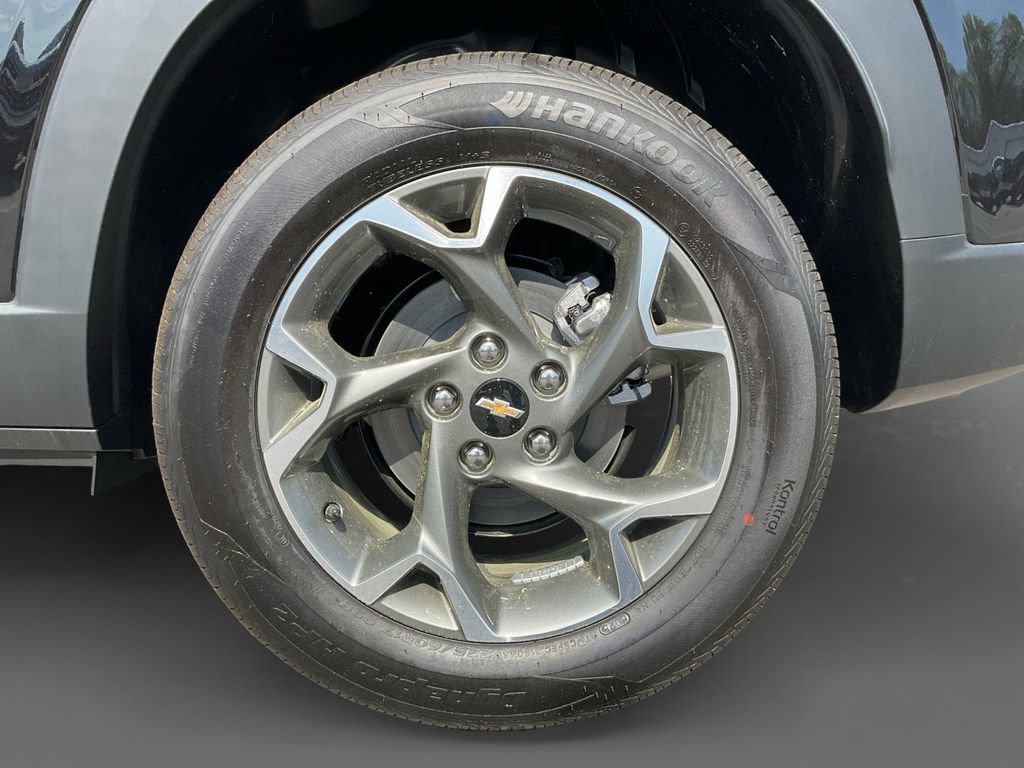 New 2026 Chevrolet Trax LT w/ Driver Confidence Package FWD image 8