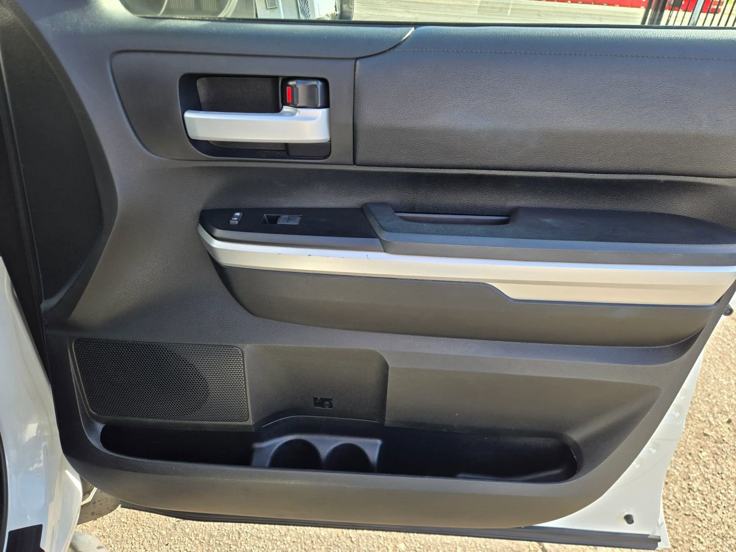 Used 2017 Toyota Tundra SR5 image 15