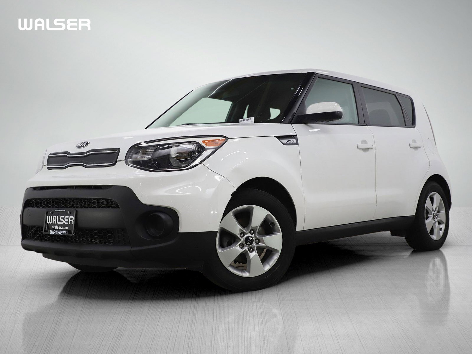 Used 2017 Kia Soul FWD image 1