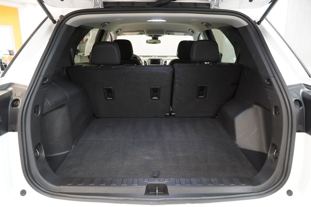 Used 2023 Chevrolet Equinox LS w/ LS Convenience Package image 23