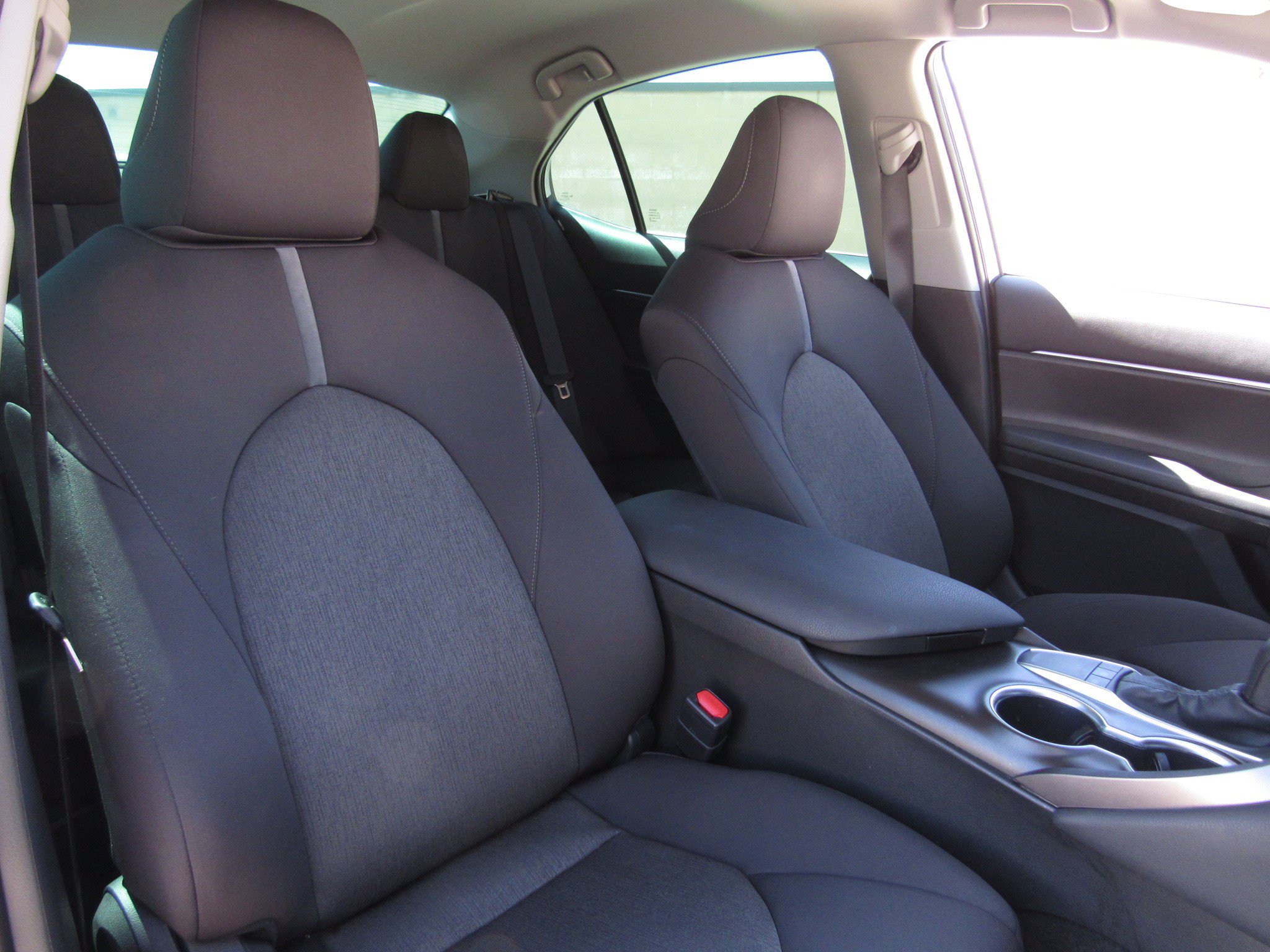 Used 2024 Toyota Camry LE FWD image 10