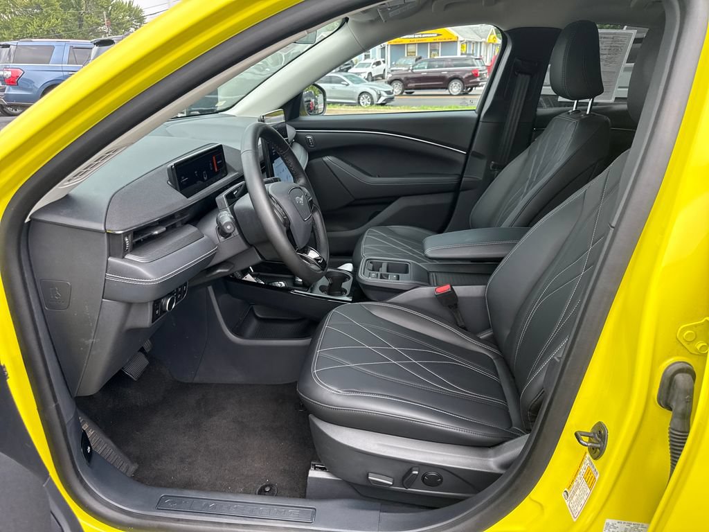 Used 2025 Ford Mustang Mach-E Select AWD/4WD image 21