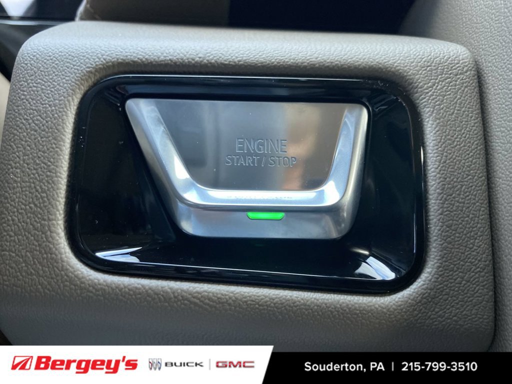 New 2026 GMC Yukon Denali w/ Denali Reserve Package AWD/4WD image 18