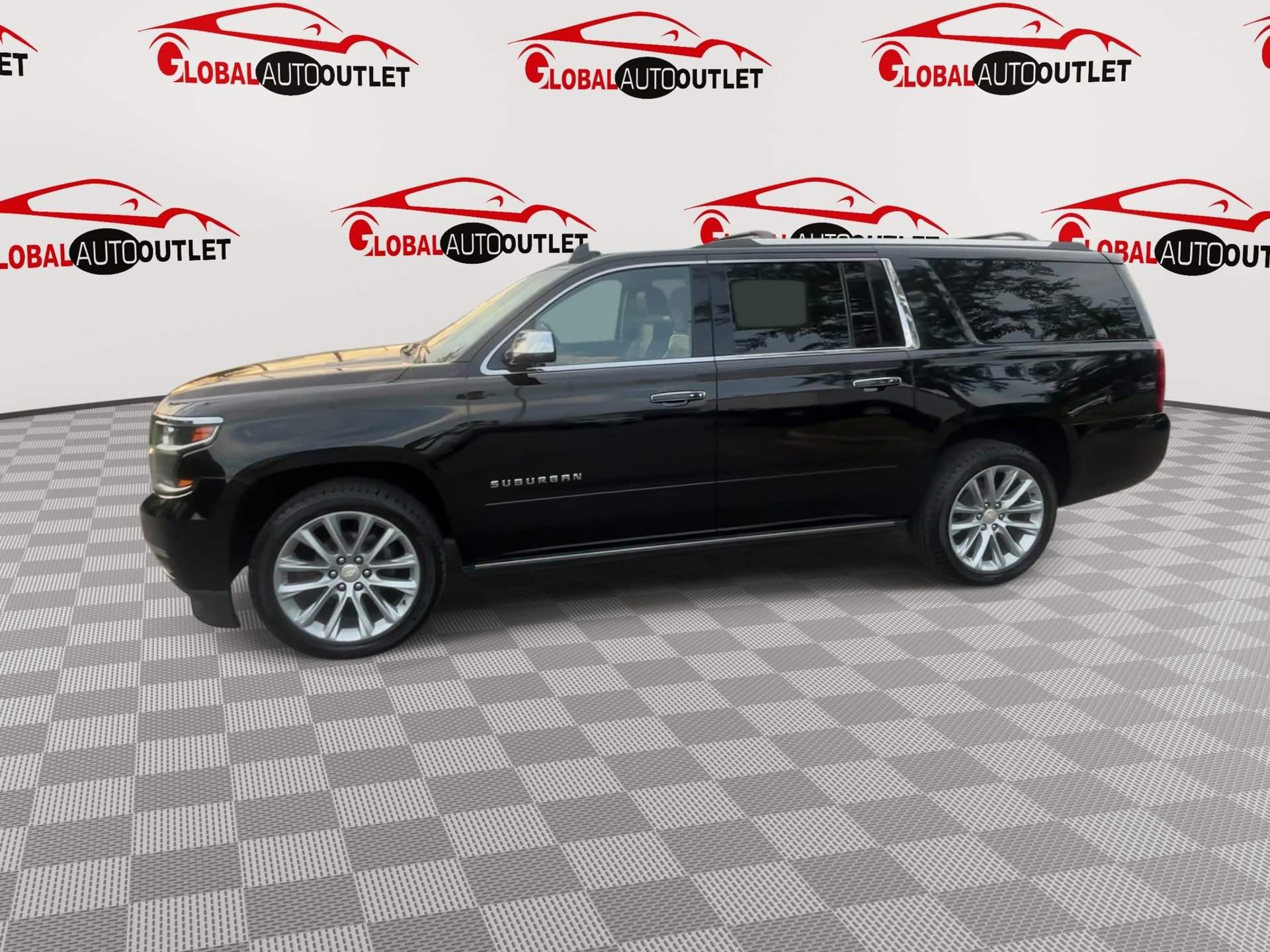 Used 2019 Chevrolet Suburban Premier w/ Premier Plus Edition AWD/4WD image 5