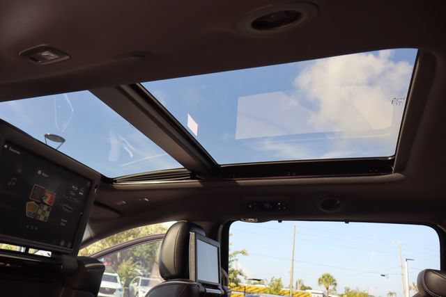 Used 2019 Chrysler Pacifica Limited FWD image 53
