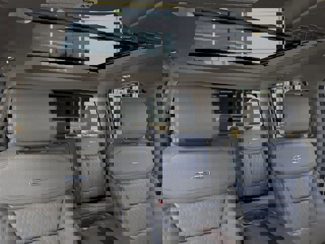 New 2026 Ford F350 4x4 Crew Cab DRW Super Duty image 44