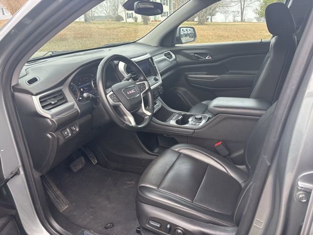Used 2023 GMC Acadia SLT FWD image 9
