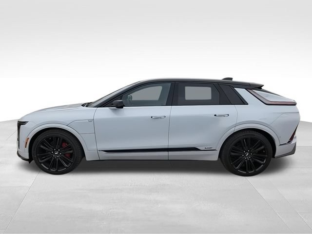 New 2026 Cadillac Lyriq V w/ Exterior Carbon Fiber Package AWD/4WD image 5