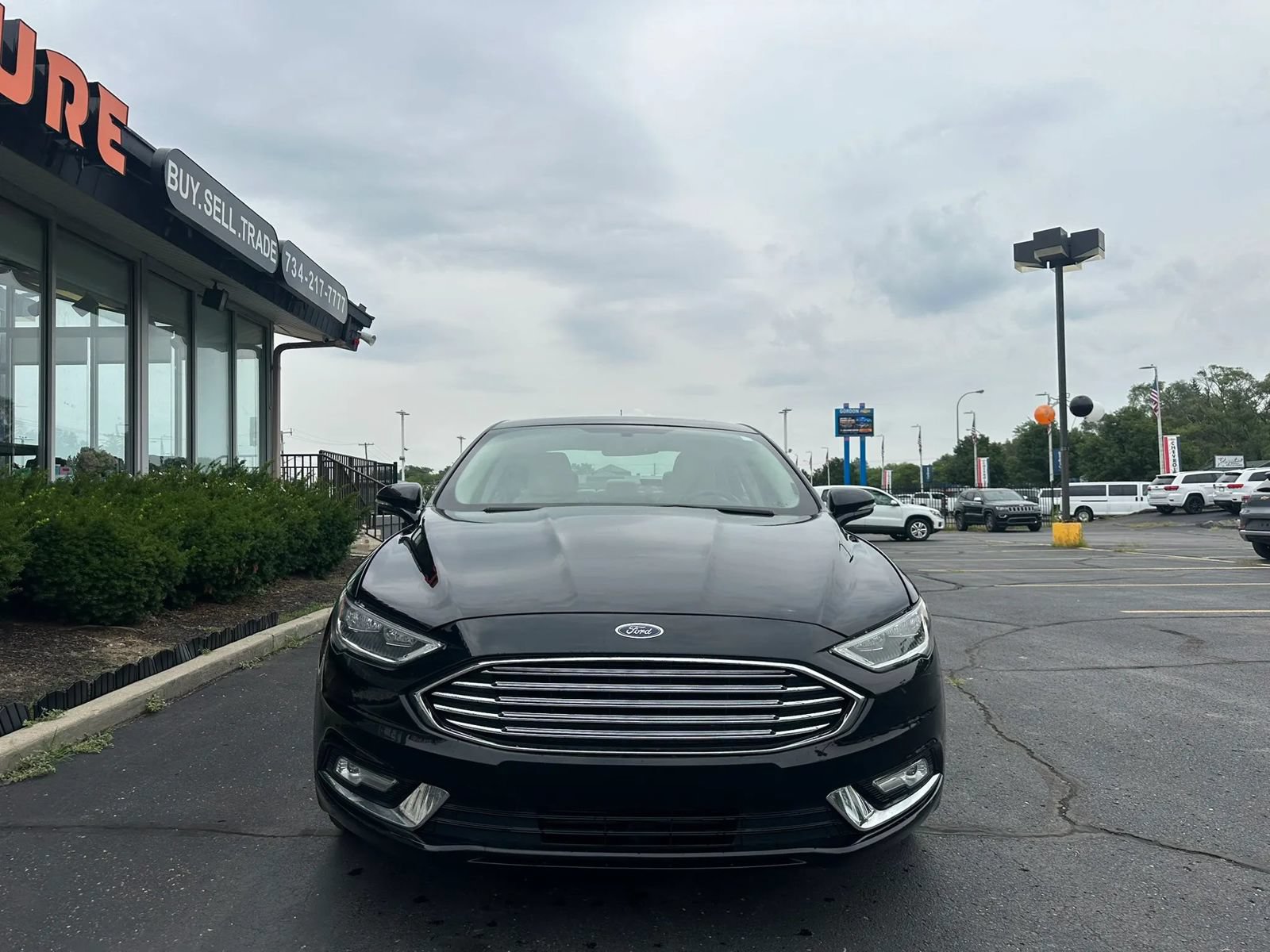 Used 2018 Ford Fusion Titanium AWD/4WD image 2