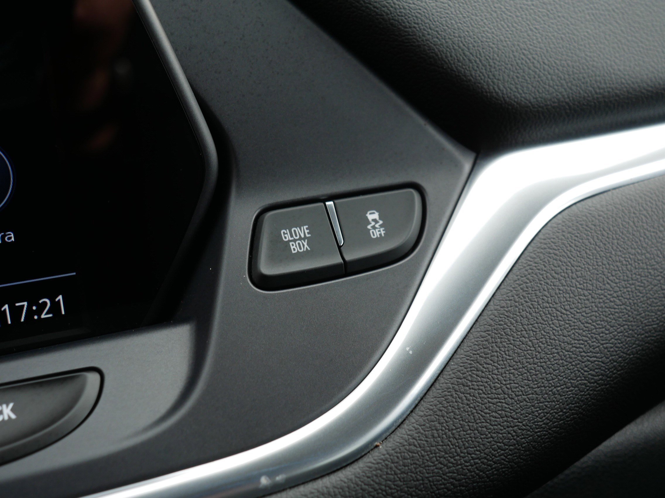 Used 2020 Chevrolet Blazer LT image 34