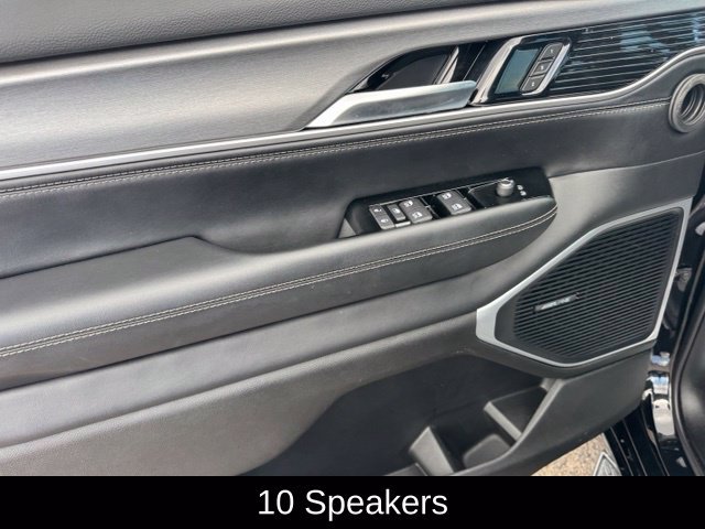 Used 2025 Jeep Wagoneer Series II w/ Premium Group I AWD/4WD image 14