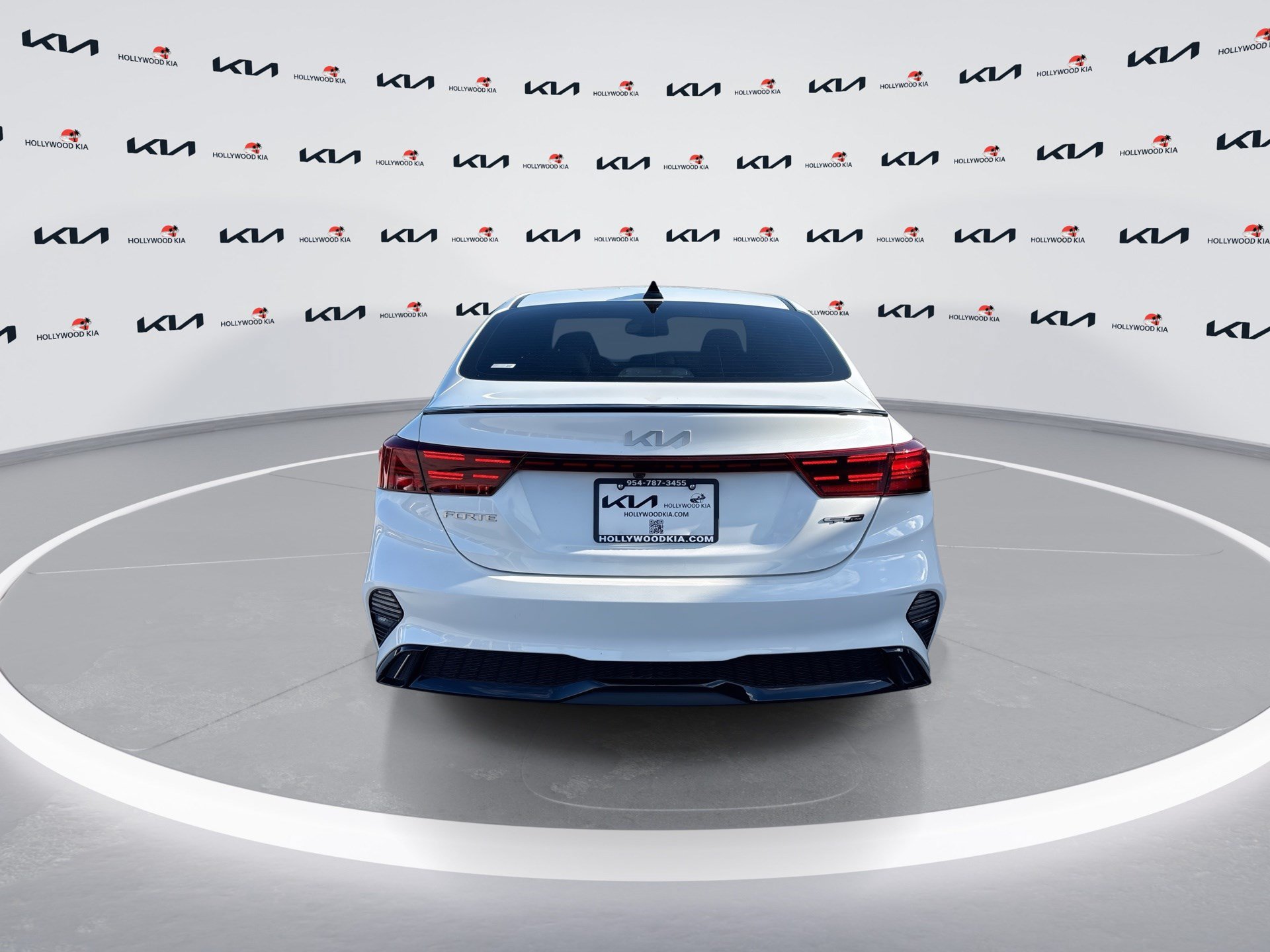 Used 2024 Kia Forte GT-Line w/ GT-Line Premium Package FWD image 7