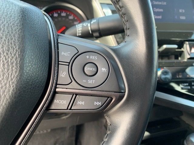 Used 2023 Toyota Camry XSE image 14