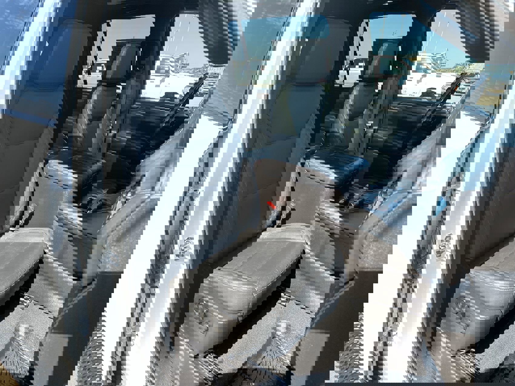 Used 2021 Chevrolet Suburban Z71 w/ Z71 Off-Road Package image 24