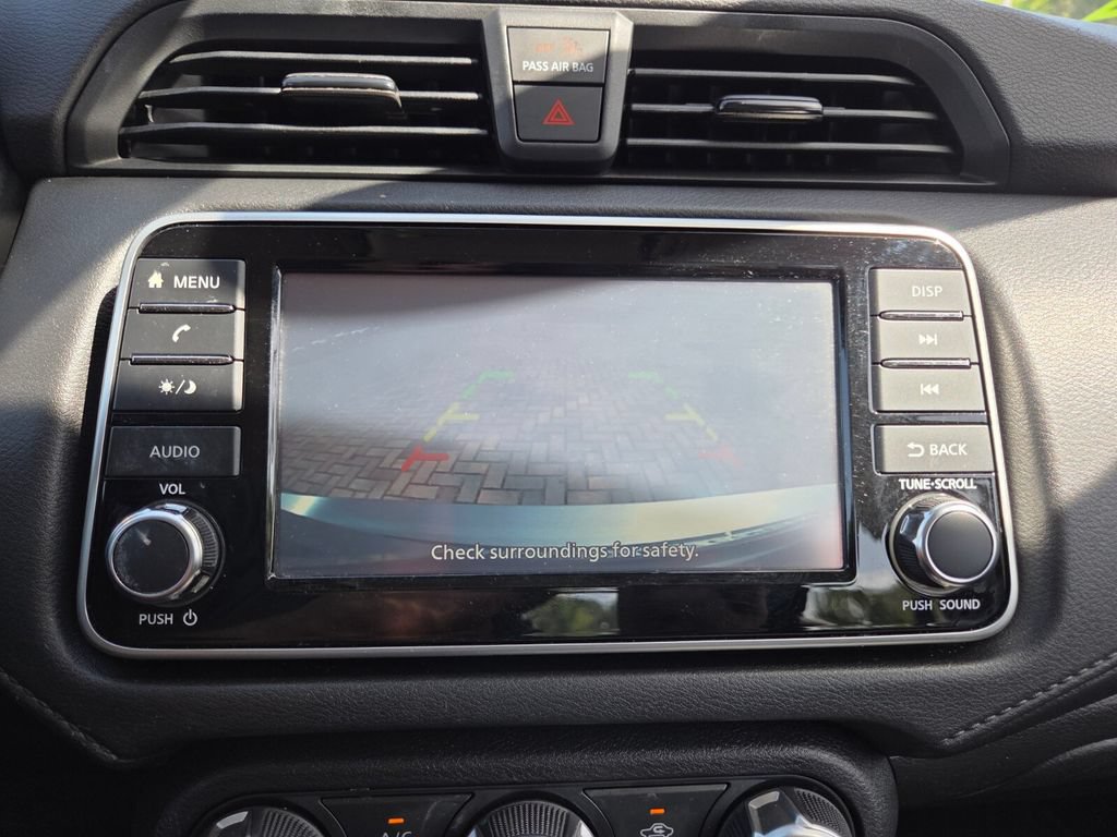 Used 2022 Nissan Versa S FWD image 32