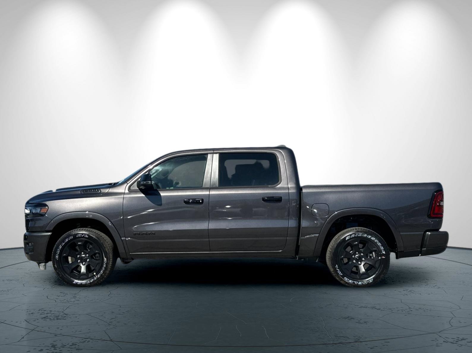 New 2026 RAM 1500 4x4 Crew Cab image 7