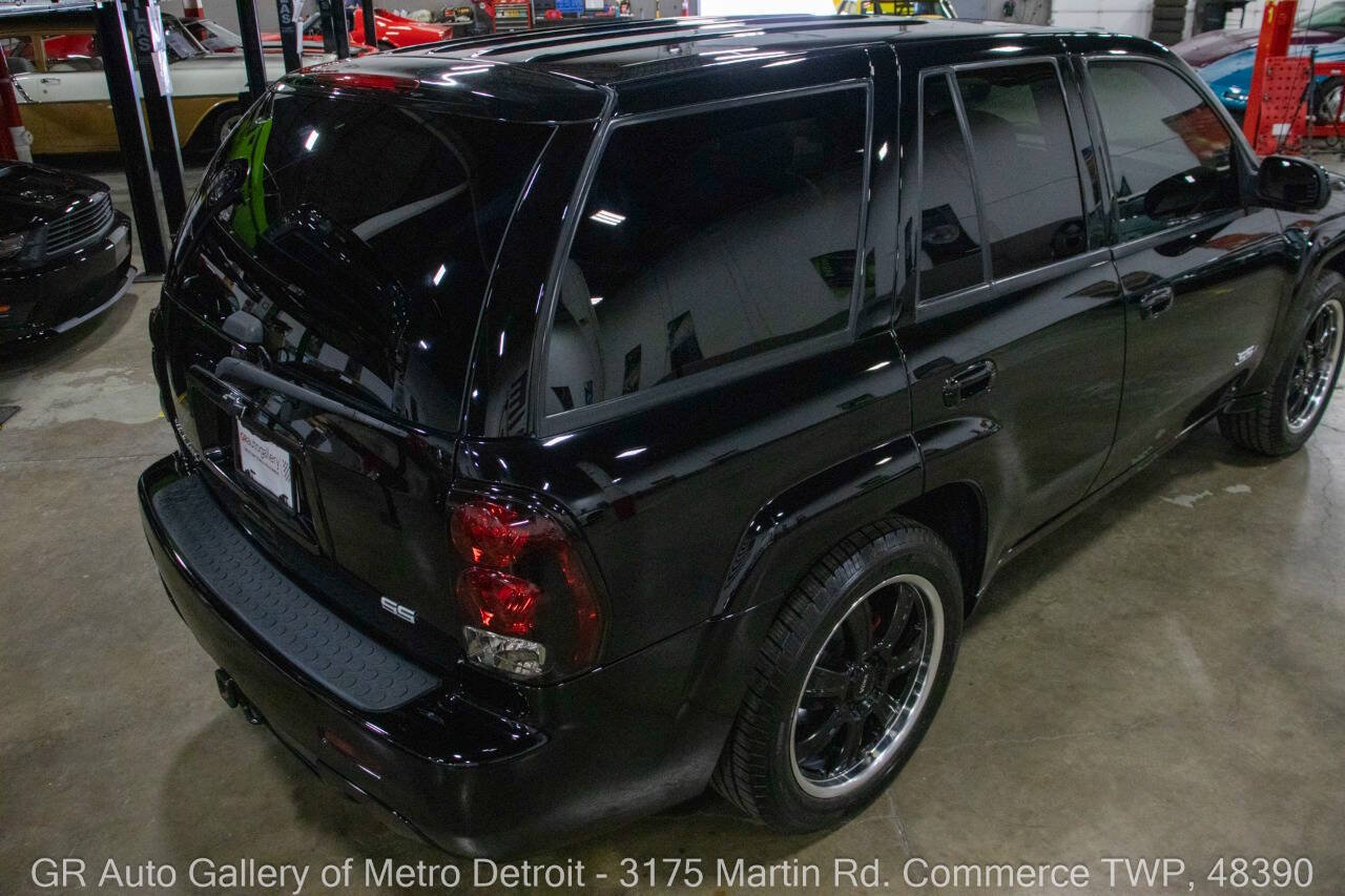 Used 2008 Chevrolet TrailBlazer SS w/ Sun And 6-Disc Cd Package AWD/4WD image 15