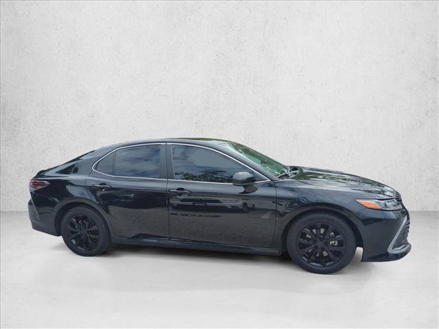 Used 2023 Toyota Camry LE FWD image 4