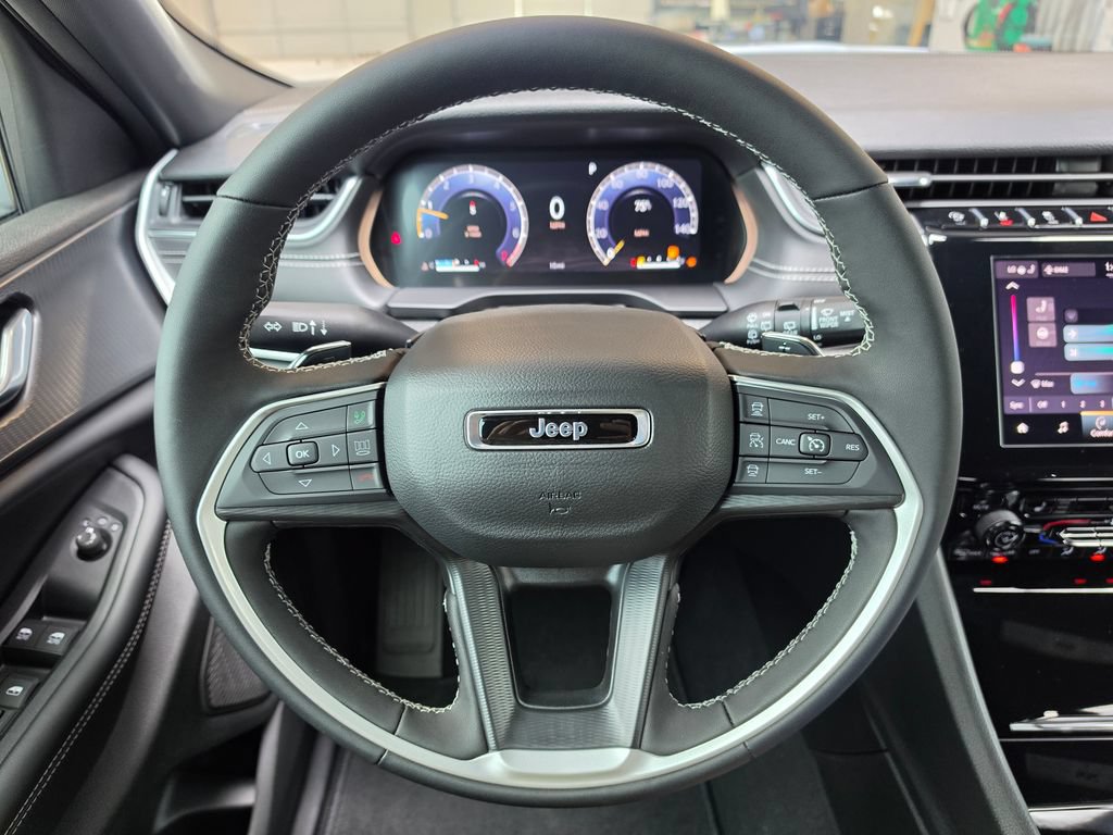New 2026 Jeep Grand Cherokee Laredo X AWD/4WD image 16