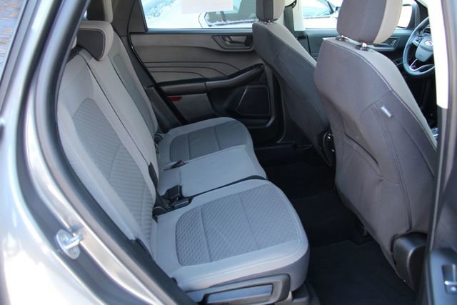 Used 2022 Ford Escape SE w/ Cold Weather Package image 35