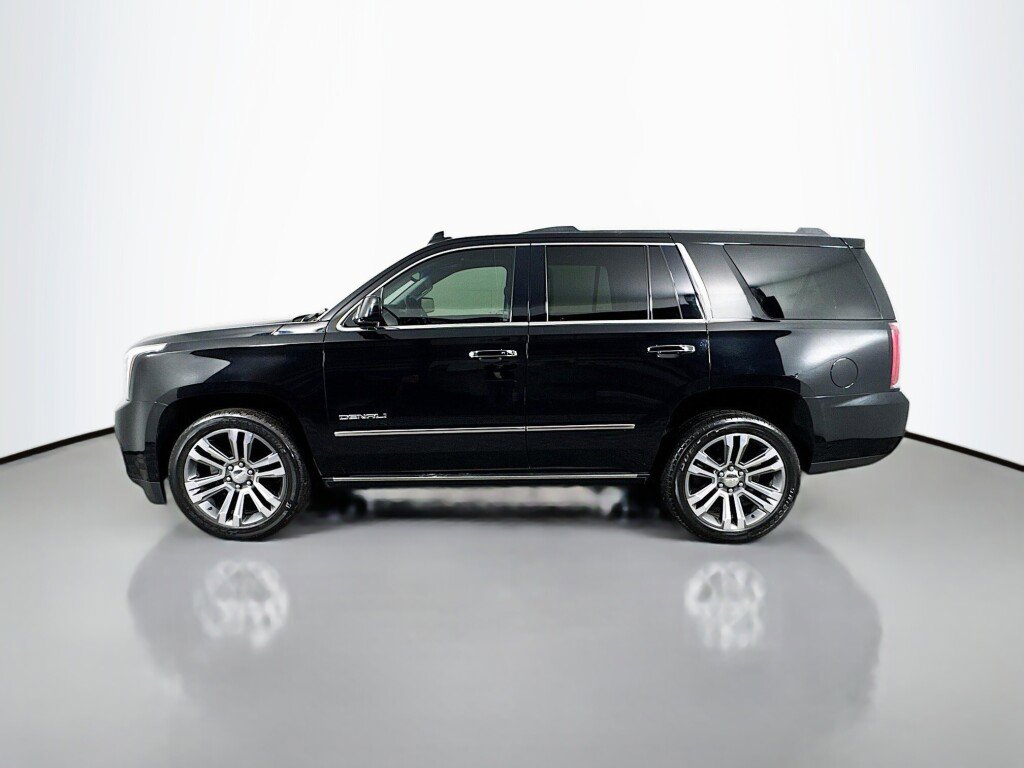 Used 2019 GMC Yukon Denali w/ Denali Ultimate Package image 2