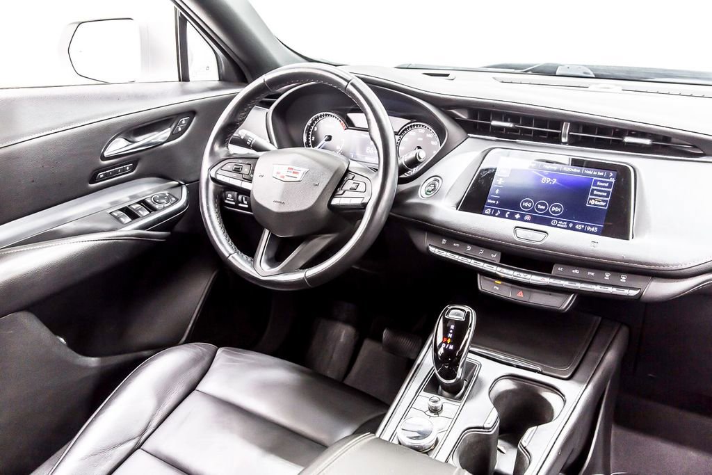 Used 2021 Cadillac XT4 Premium Luxury image 25