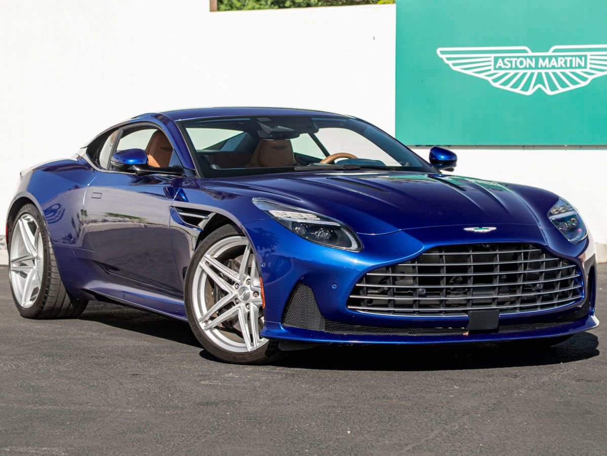 Used 2024 Aston Martin DB12 Coupe RWD image 1