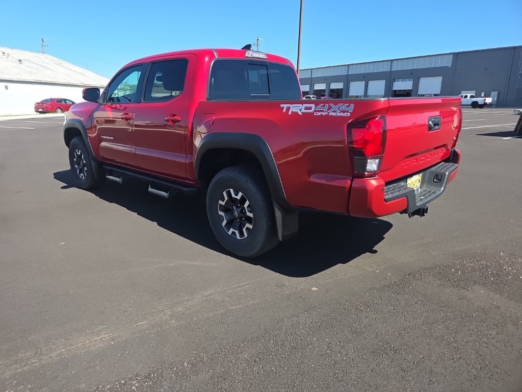 Used 2019 Toyota Tacoma TRD Off-Road AWD/4WD image 17