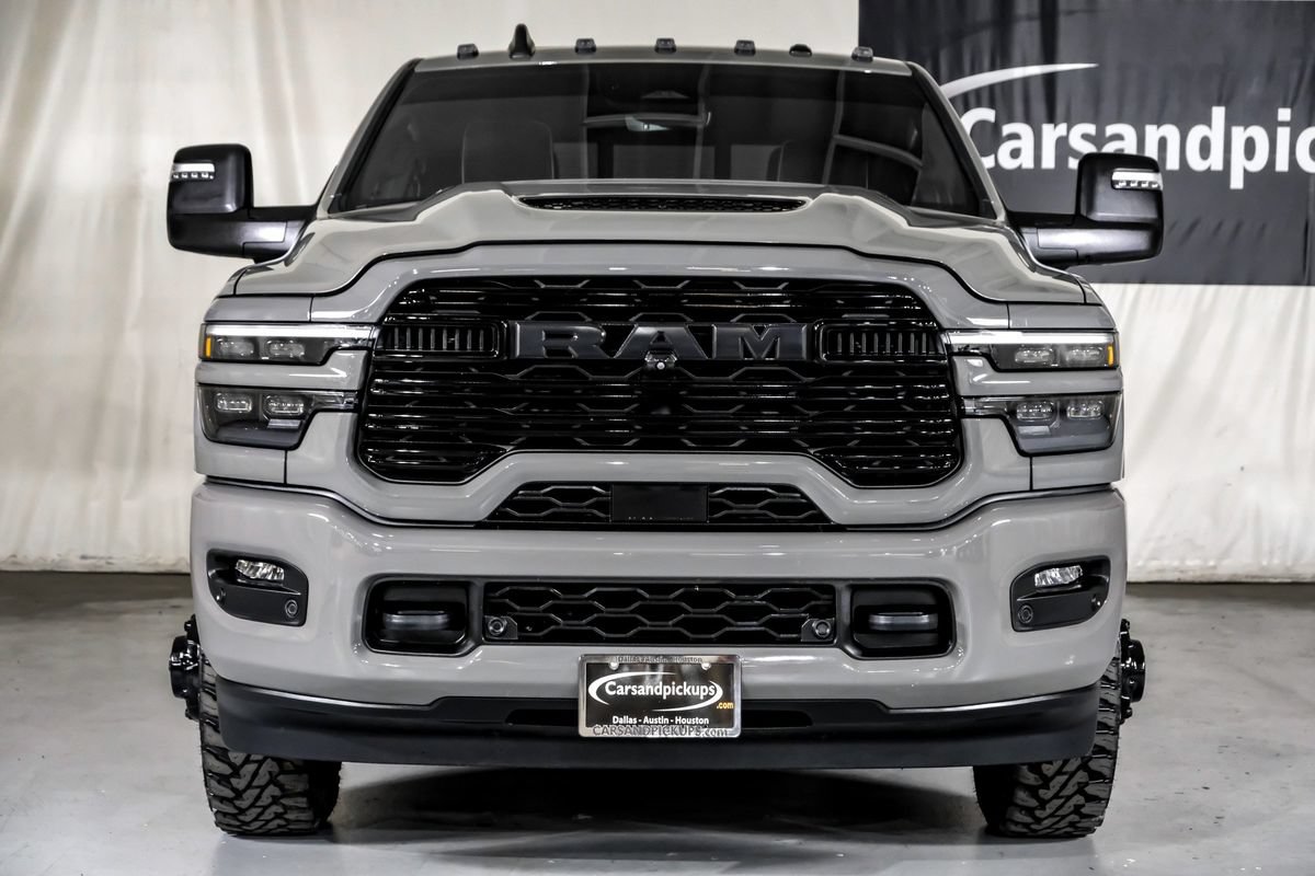 Used 2026 RAM 3500 Laramie AWD/4WD image 3