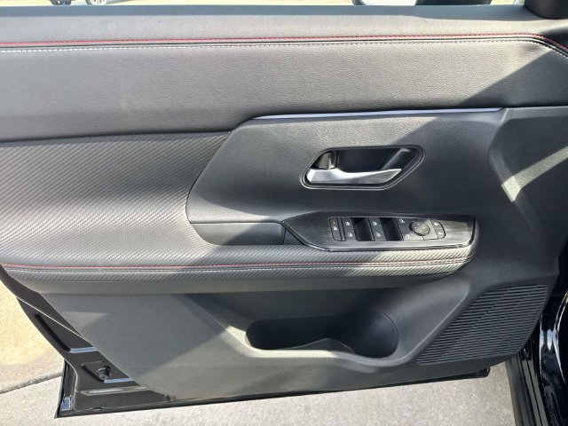 New 2027 Nissan Kicks SR FWD image 21