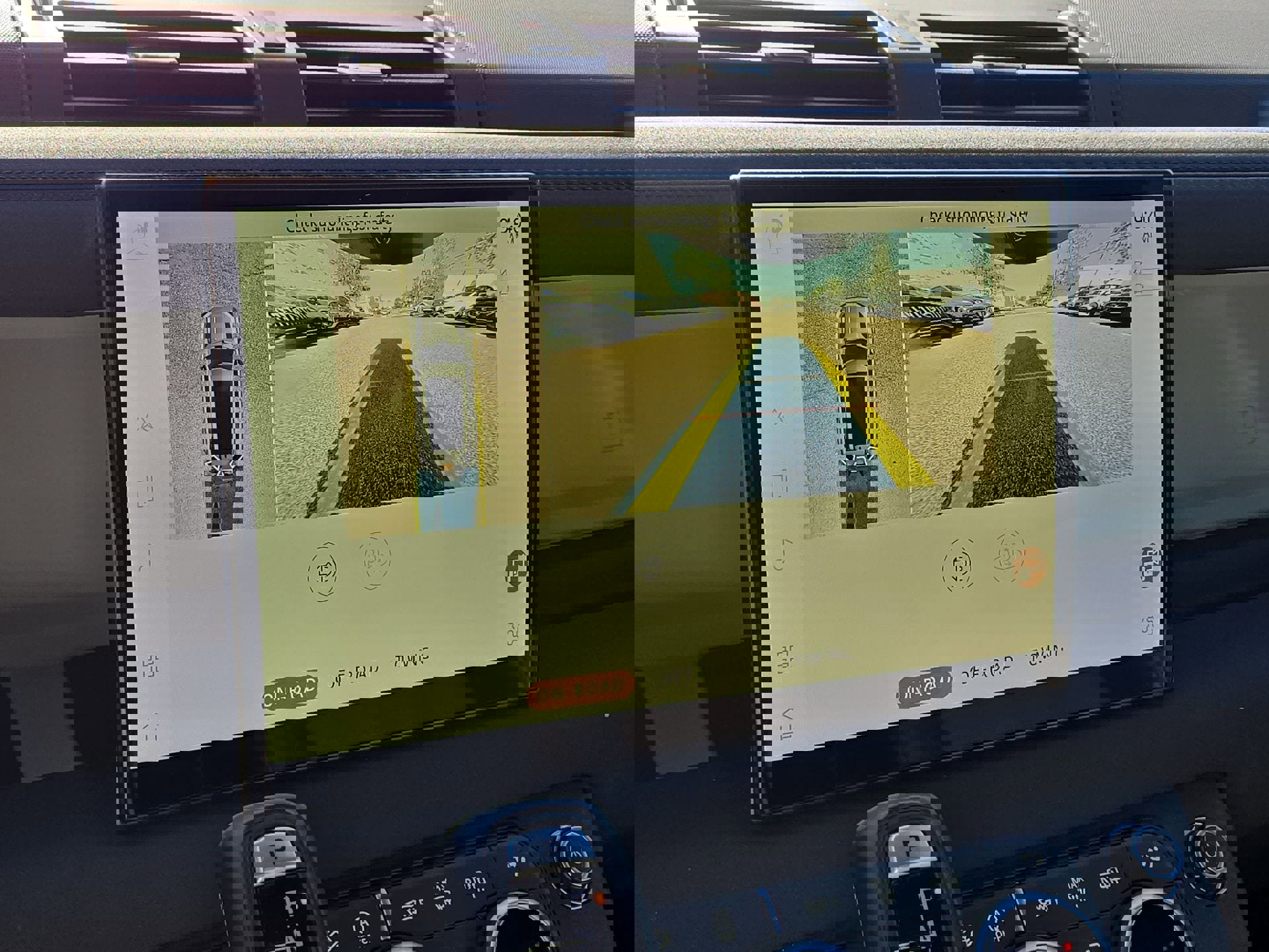 Used 2023 Land Rover Defender 130 SE image 18