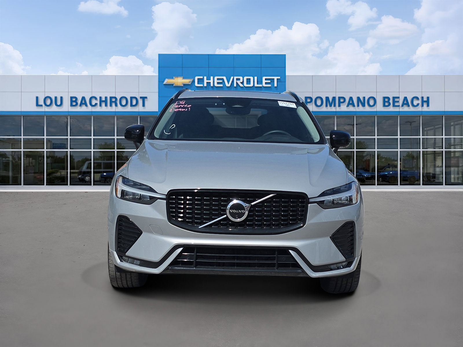 Used 2024 Volvo XC60 B5 Plus w/ Protection Package Premier AWD/4WD image 2