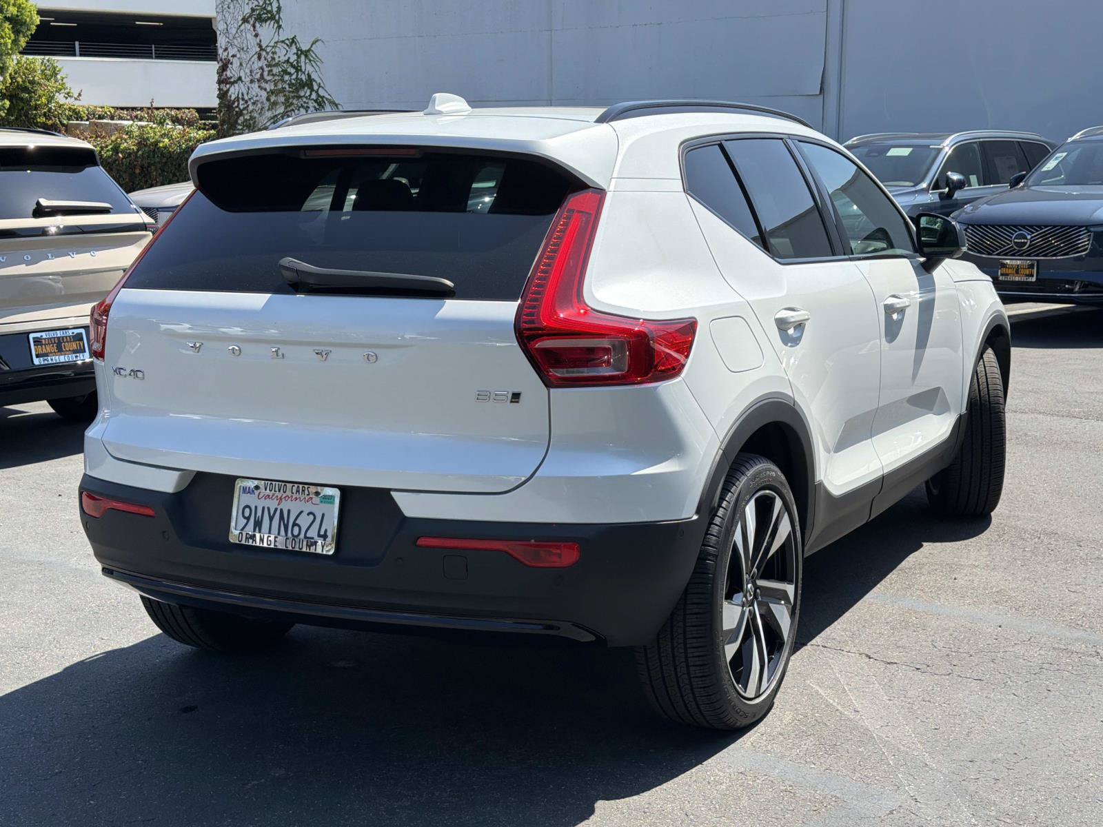 New 2026 Volvo XC40 B5 Ultra w/ Climate Package AWD/4WD image 5