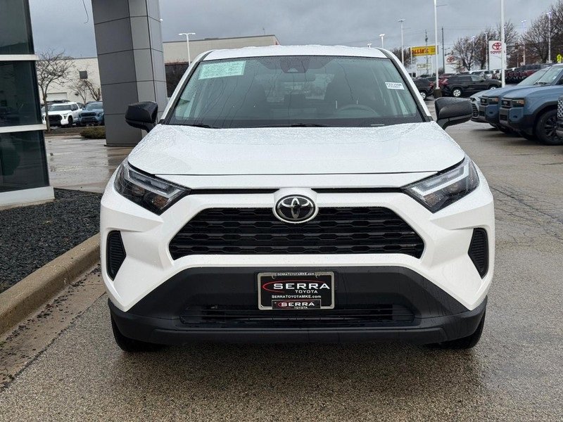 Used 2024 Toyota RAV4 LE image 8