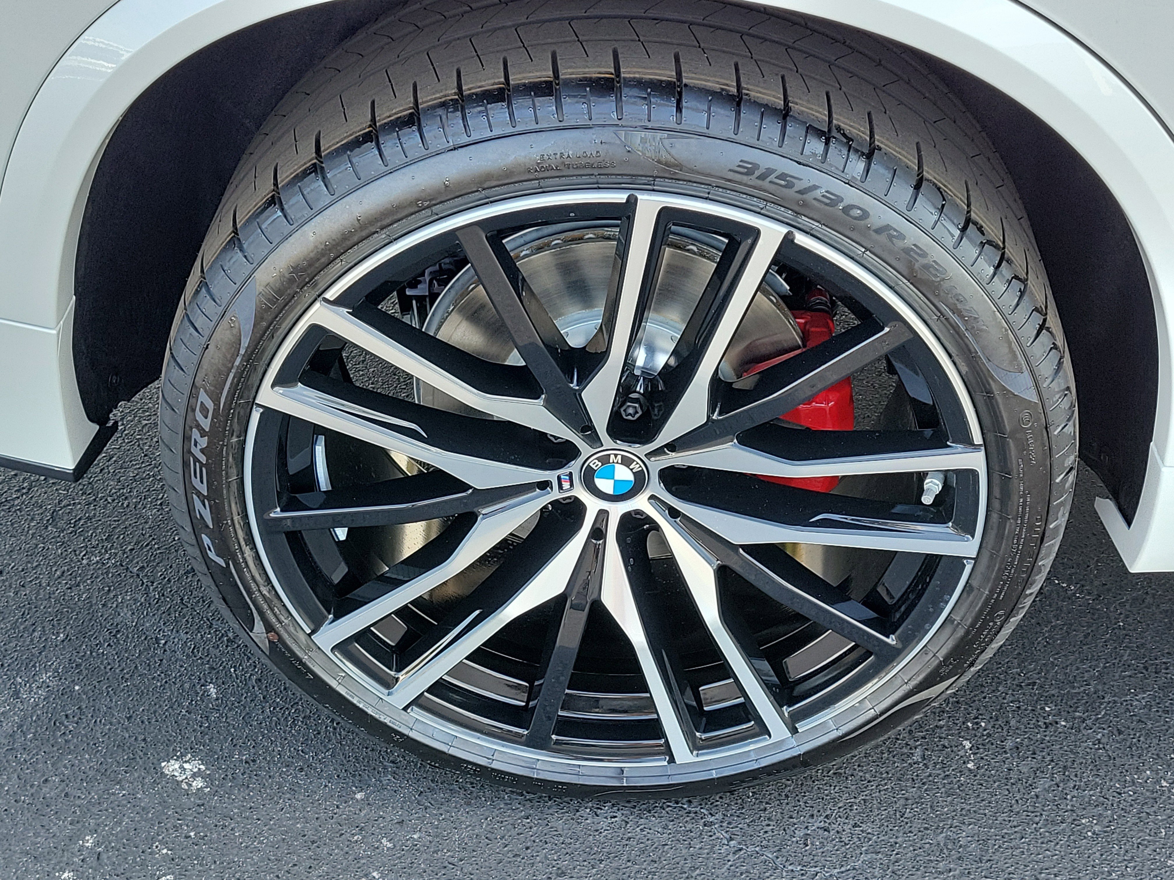 New 2026 BMW X5 xDrive40i w/ M Sport Package image 5