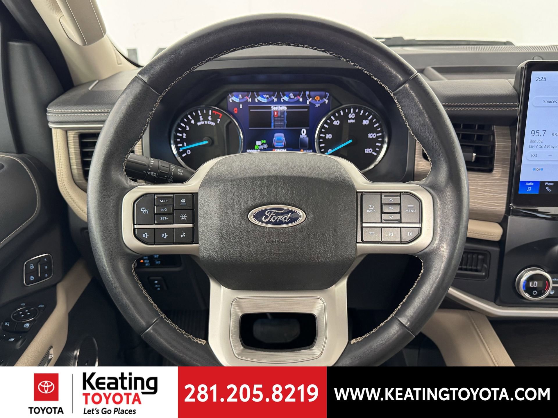 Used 2024 Ford Expedition Limited image 28