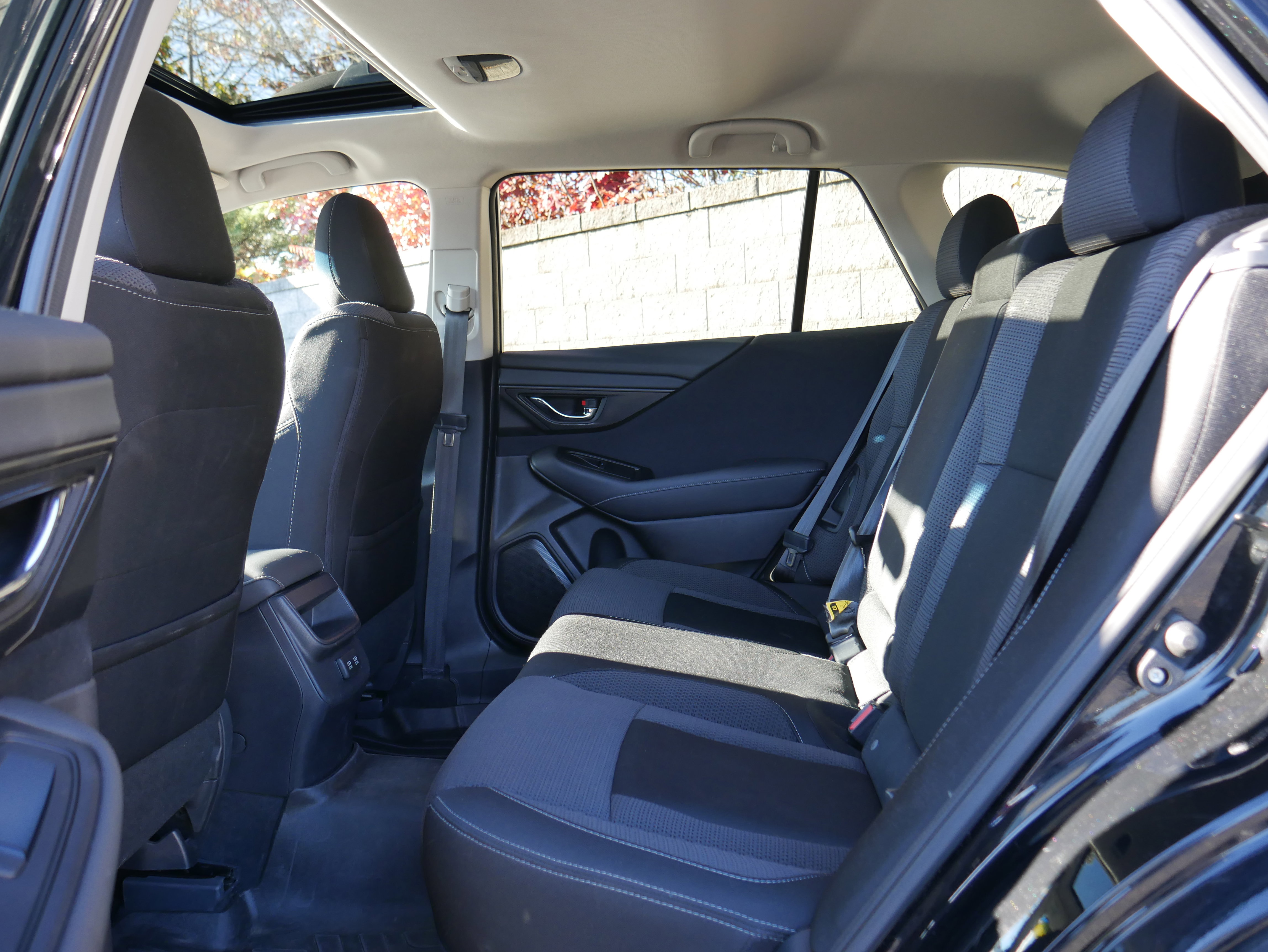 Used 2021 Subaru Outback Premium image 14