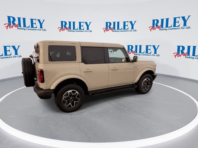 New 2025 Ford Bronco Outer Banks image 8