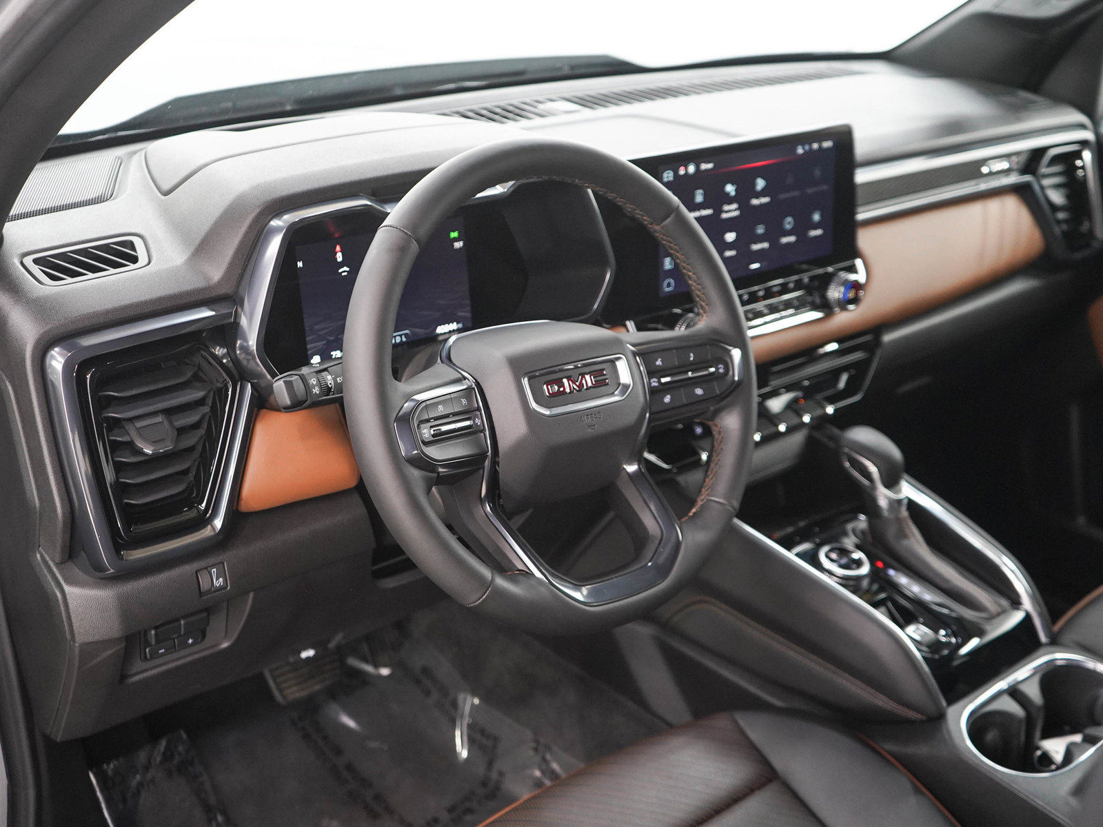 Used 2023 GMC Canyon AT4 w/ AT4 Premium Package AWD/4WD image 19
