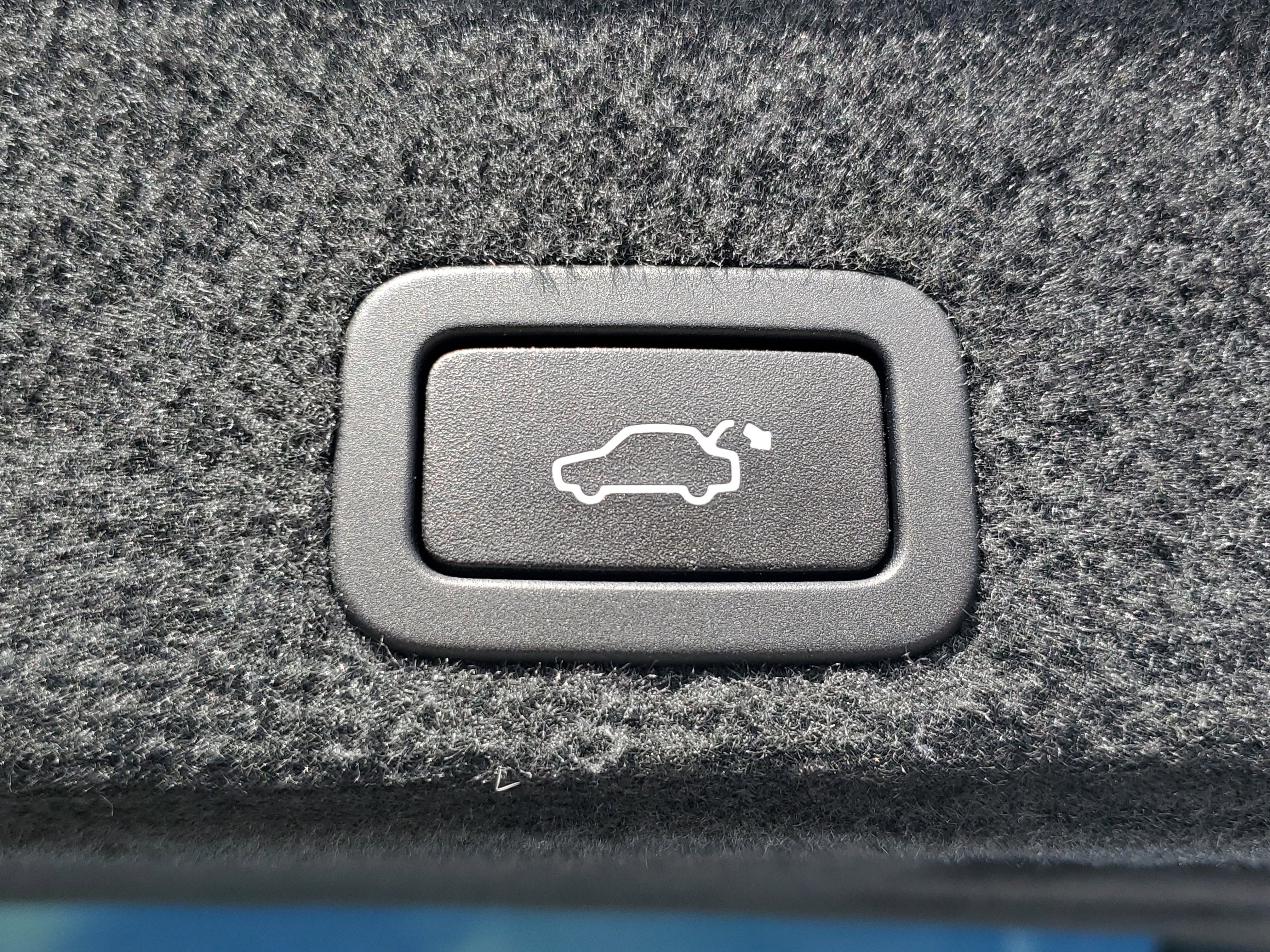 Used 2016 Volvo XC60 T5 Premier image 7