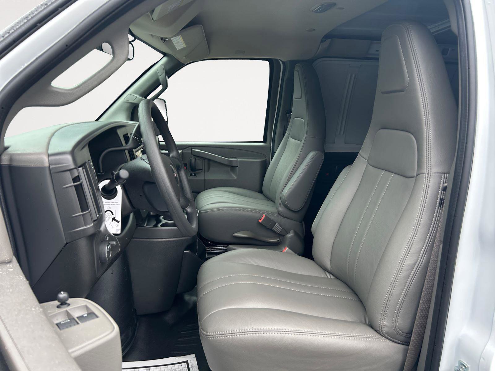 New 2026 GMC Savana 3500 Extended w/ Driver Convenience Package image 9