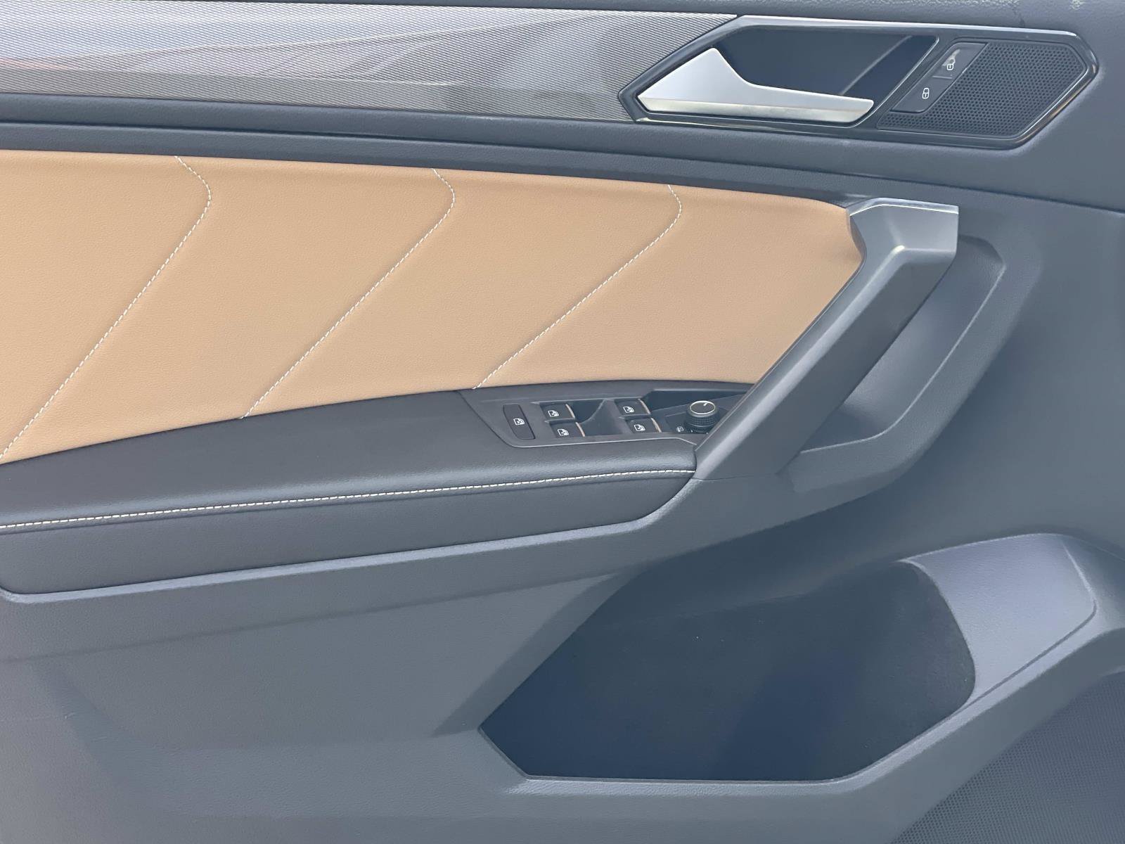 Certified 2022 Volkswagen Tiguan SE AWD/4WD image 21